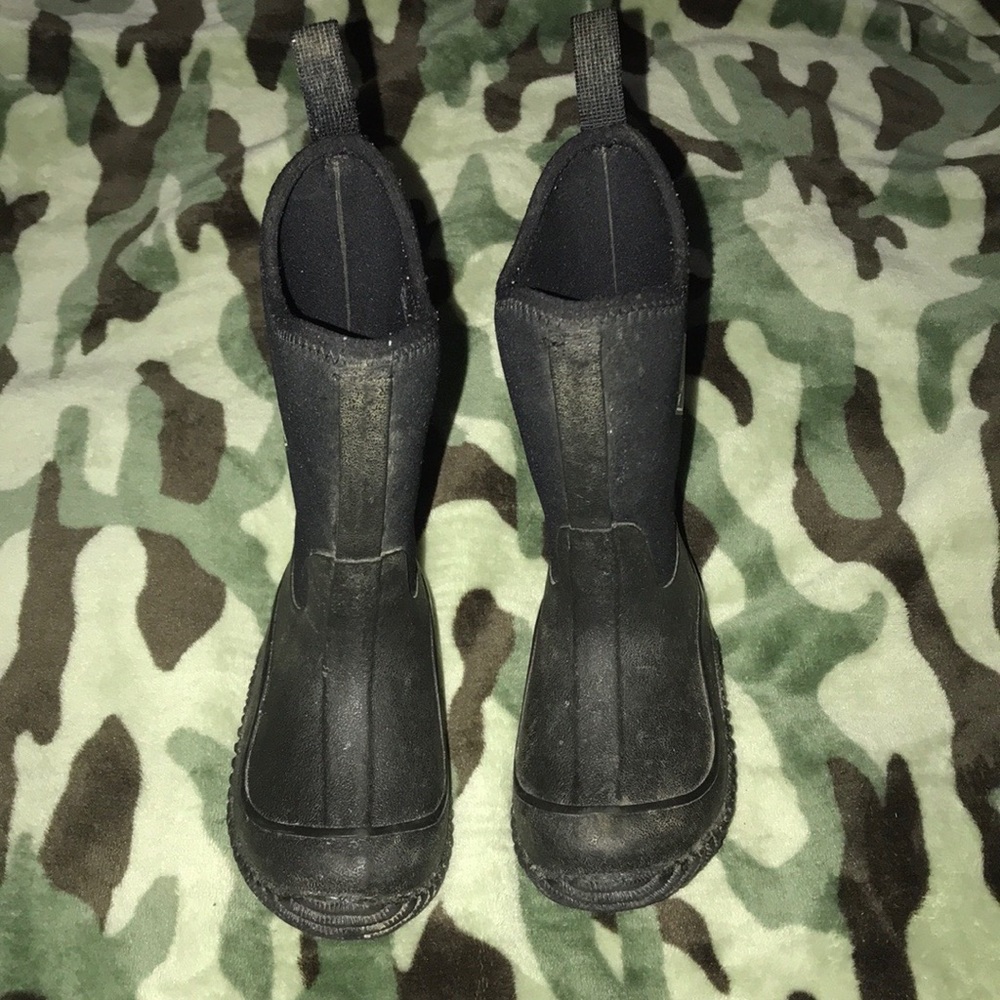 Muck boots